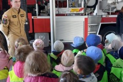 Biedronki z wizytą w jednostce Straży Pożarnej