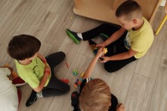 Dowolne zabawy Pszczółek po wakacjach